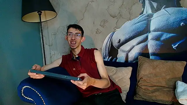 ZyroNight online show from 11-19-25, 07:36