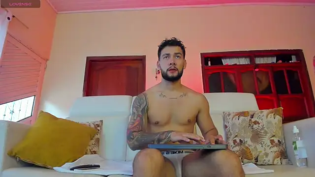 noah corvelle online show from 04-01-26, 06:16