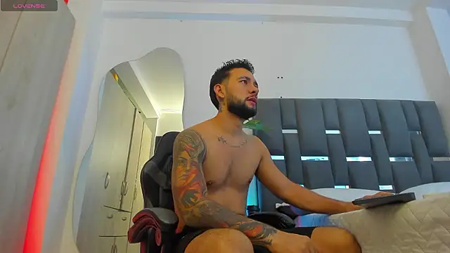 noah corvelle online show from 03-25-26, 02:33