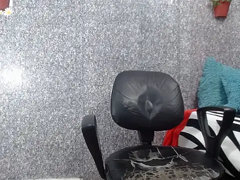 carelis big tits online show from 11-08-25, 06:39