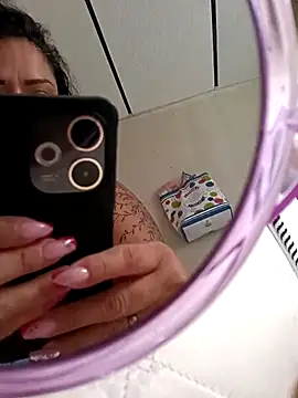 Zurley1102 online show from 12-21-25, 05:03