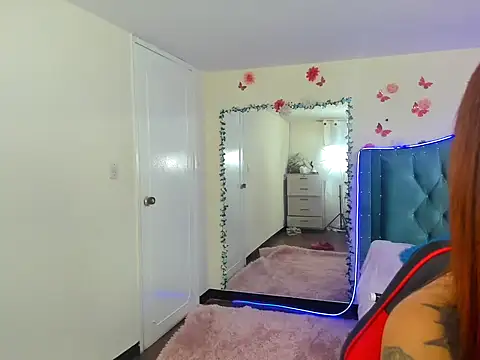 Aurora sky9 online show from 01-06-26, 08:57