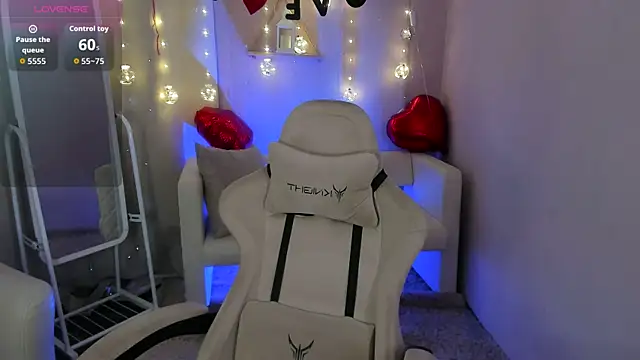 Snapshot of Hanako_Rey chatting on 02-08-26, 05:38 Hanako Rey online show from 02-08-26, 05:38