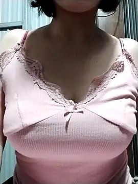 Niramiu online show from 12-20-25, 04:32