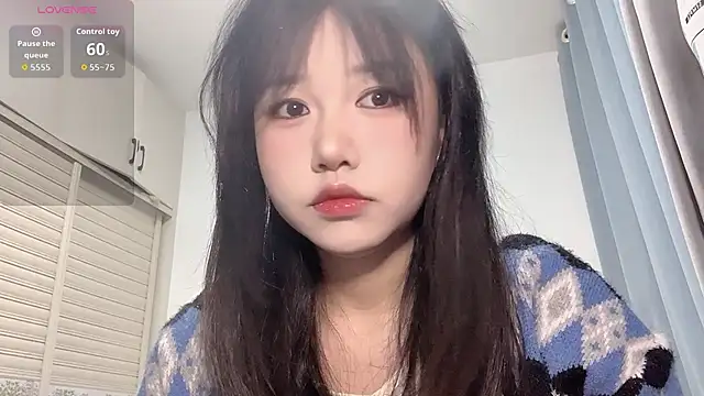 Xiaoji61 online show from 11-10-25, 10:26