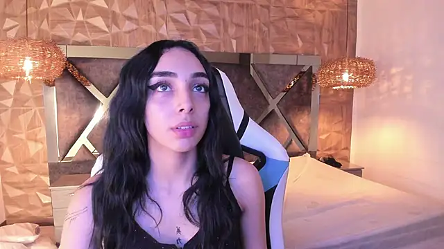 Kiara velvet   online show from 04-15-26, 04:07