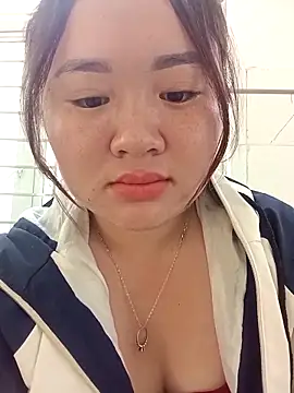 Bee-bgolden online show from 11-14-25, 12:36