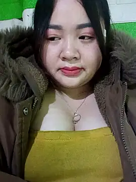 Bee-bgolden online show from 12-19-25, 01:31