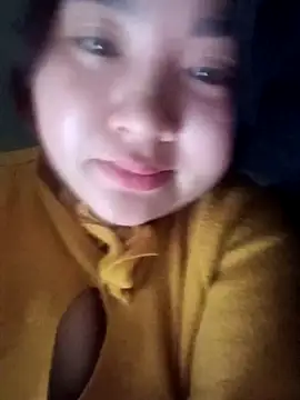 Bee-bgolden online show from 12-04-25, 05:17