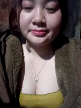 Bee-bgolden online show from 12-20-25, 03:26