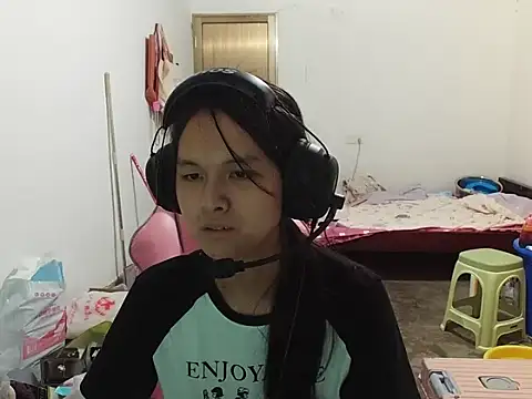 RebelAura online show from 11-10-25, 11:37