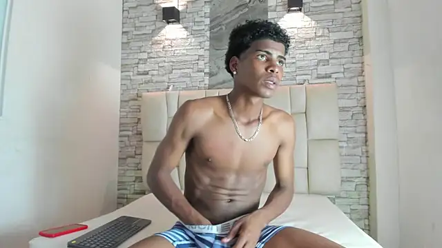 XAVI LEE online show from 11-12-25, 07:40