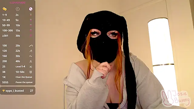 Snapshot of Josie_Bunny chatting on 11-20-25, 08:26 Josie Bunny online show from 11-20-25, 08:26