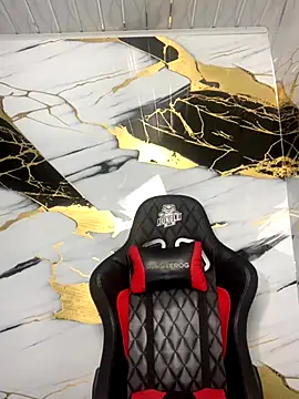 Suarezz10  online show from 11-04-25, 06:39