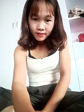 Snapshot of Isabella-love chatting on 11-05-25, 02:47 Isabella-love online show from 11-05-25, 02:47