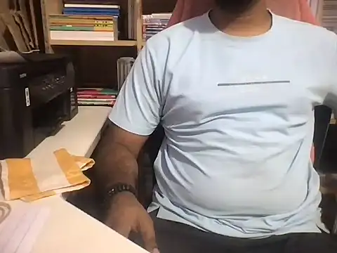 KingCobra 07 online show from 06-18-26, 02:43