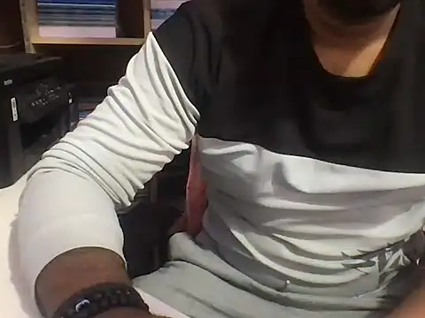KingCobra 07 online show from 04-06-26, 01:45