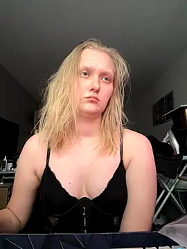 hotgoodgirll online show from 11-18-25, 02:42
