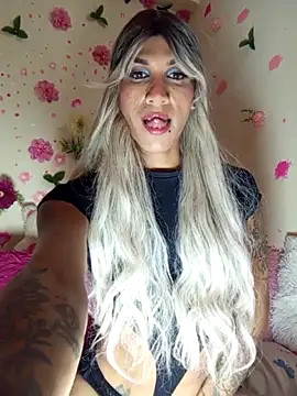 Sthefy luna131 online show from 11-30-25, 12:28