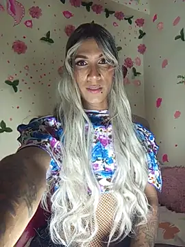 Sthefy luna131 online show from 11-18-25, 02:16