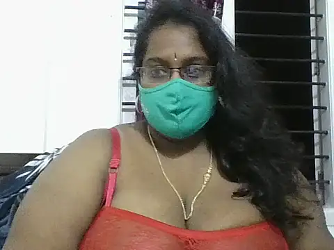 hootypriya online show from 11-25-25, 11:59