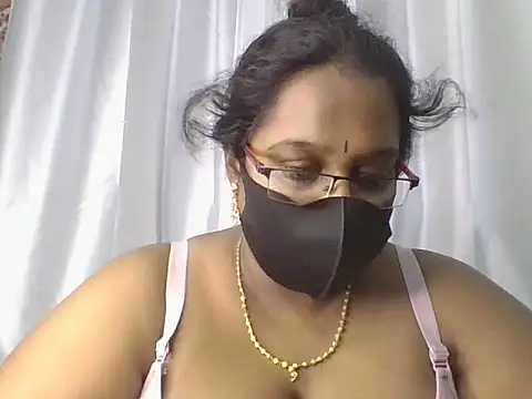 hootypriya online show from 06-30-26, 05:13