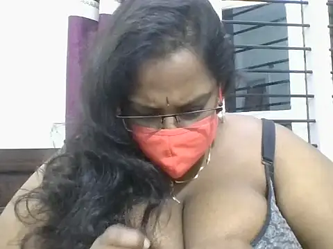 hootypriya online show from 02-10-26, 11:26