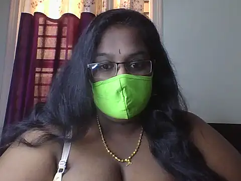 hootypriya online show from 05-12-26, 09:04
