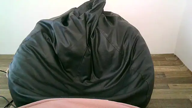 JENNY 20025 online show from 11-18-25, 07:33