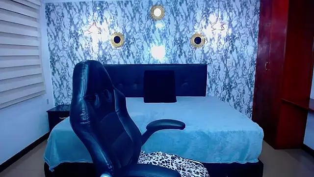 Snapshot of BeatrizSchmidt chatting on 12-17-25, 11:04 BeatrizSchmidt online show from 12-17-25, 11:04