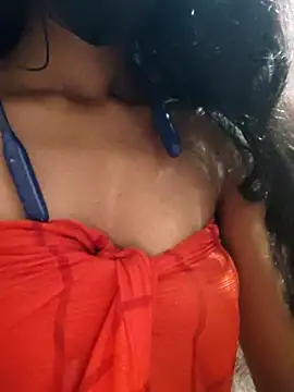 Snapshot of Thaper_Meera2 chatting on 11-06-25, 04:44 Thaper Meera2 online show from 11-06-25, 04:44