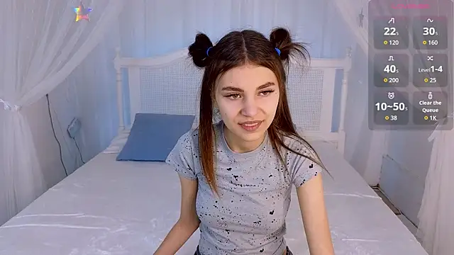 Little  Lunaa online show from 04-07-26, 10:50