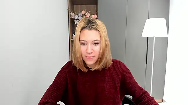 MariePelyo online show from 11-05-25, 05:54