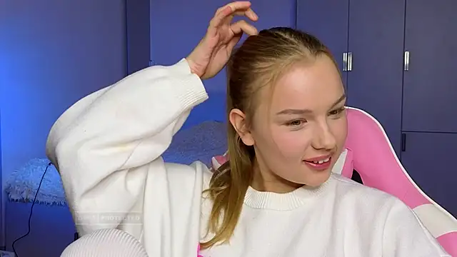 Lunar Flare online show from 11-06-25, 11:25