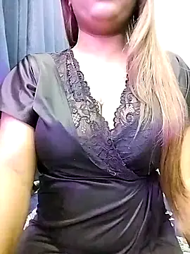 LoveLy-Soneya online show from 04-07-26, 07:21