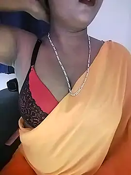 Snapshot of LoveLy-Soneya chatting on 06-03-26, 02:18 LoveLy-Soneya online show from 06-03-26, 02:18