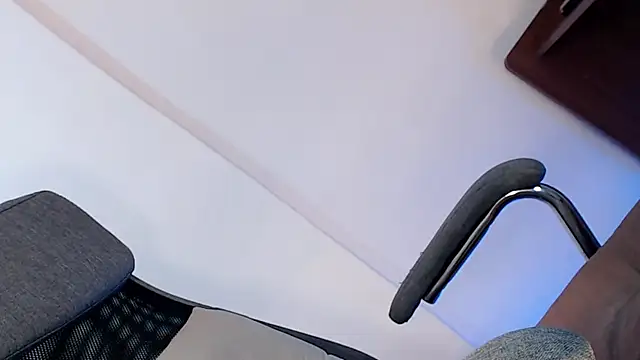 miss ditey09 online show from 11-22-25, 12:10