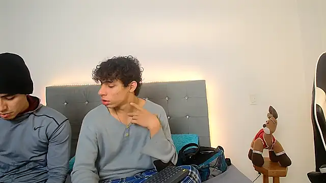 chris evans27 online show from 11-27-25, 03:07