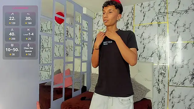 Snapshot of Elian_Julian chatting on 11-07-25, 07:29 Elian Julian online show from 11-07-25, 07:29