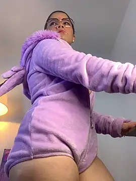 violettabond online show from 04-24-26, 12:51