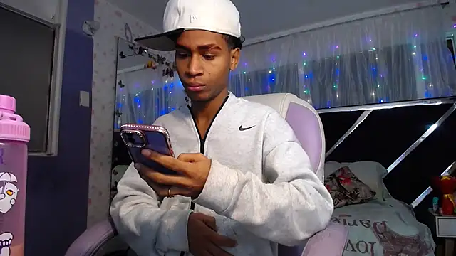 Santy bigcock 01 online show from 06-10-26, 02:51