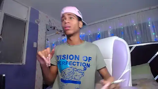 Santy bigcock 01 online show from 06-26-26, 03:29