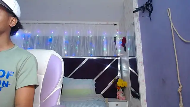 Santy bigcock 01 online show from 04-20-26, 02:07