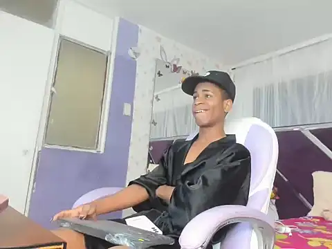 Santy bigcock 01 online show from 11-20-25, 02:07