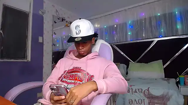 Santy bigcock 01 online show from 05-05-26, 11:57
