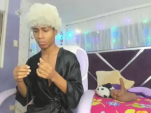 Santy bigcock 01 online show from 11-09-25, 02:21