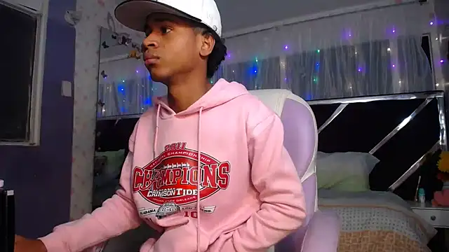 Santy bigcock 01 online show from 04-26-26, 11:51