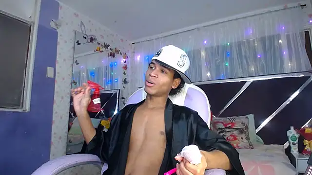 Santy bigcock 01 online show from 05-25-26, 05:22