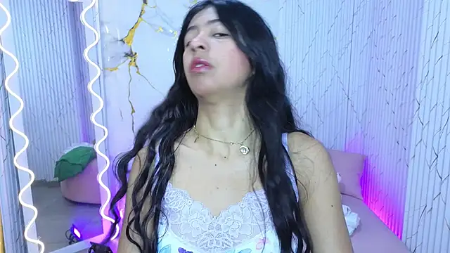 Sandyy tay online show from 04-12-26, 02:59