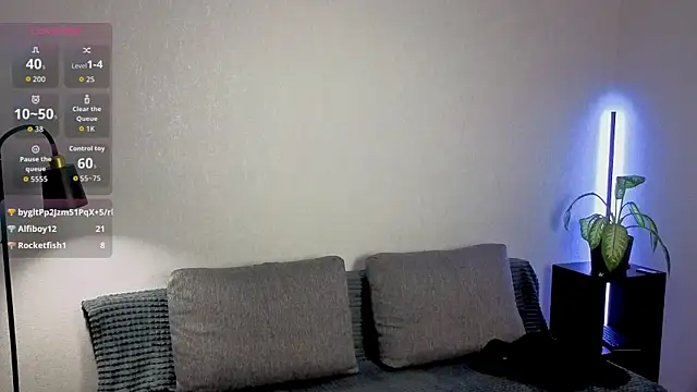 violetwluv online show from 01-11-26, 09:22